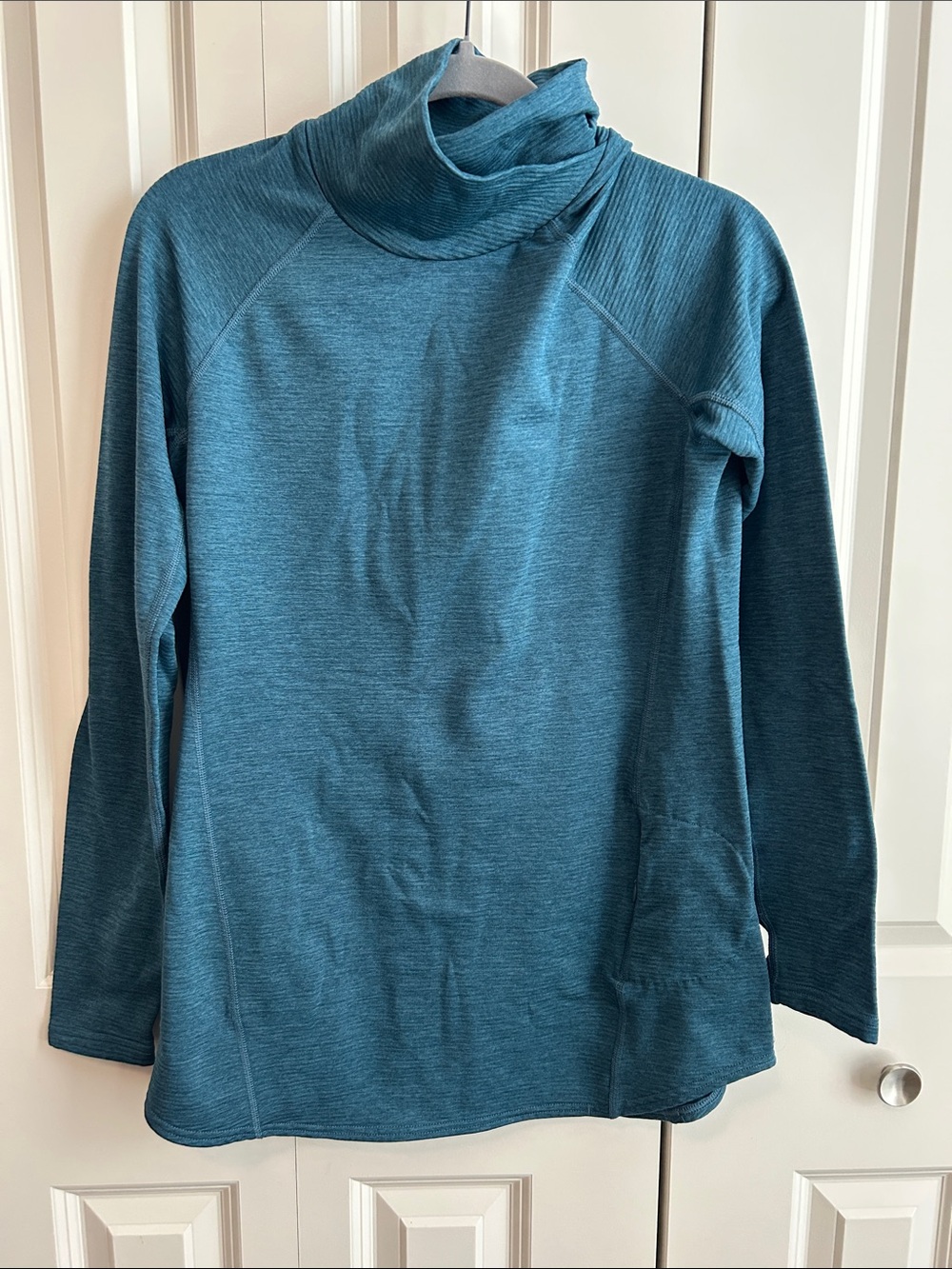 Duluth Trading Co Teal Heathered Long Sleeve Top